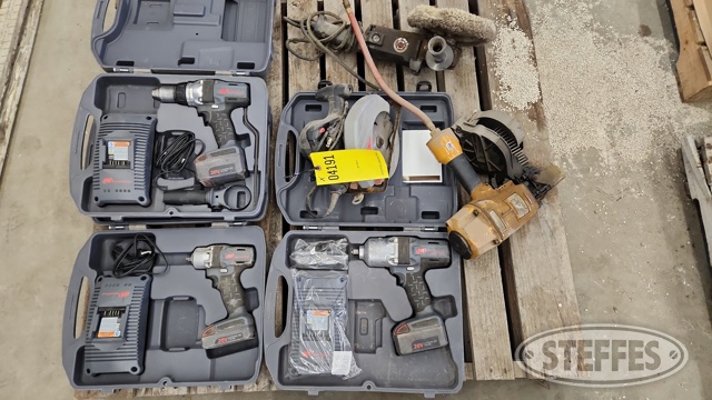 Pallet of corded & cordless power tools